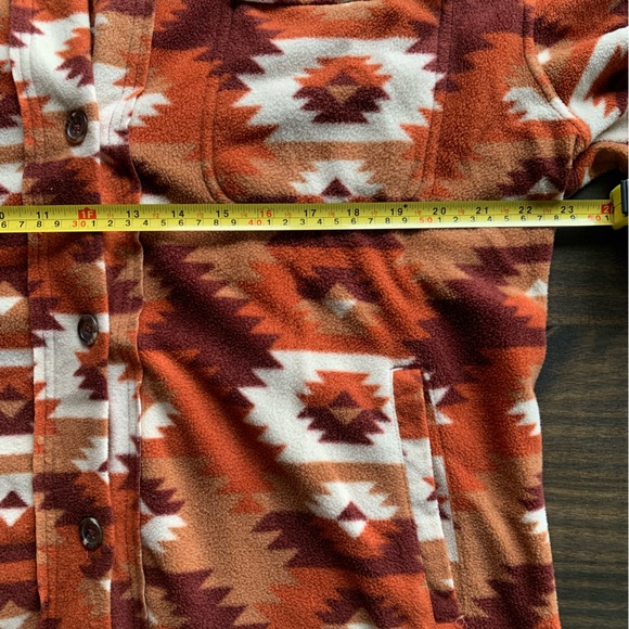 LIV Outdoor Fleece Aztec Sweater Jacket - Picture 5 of 7